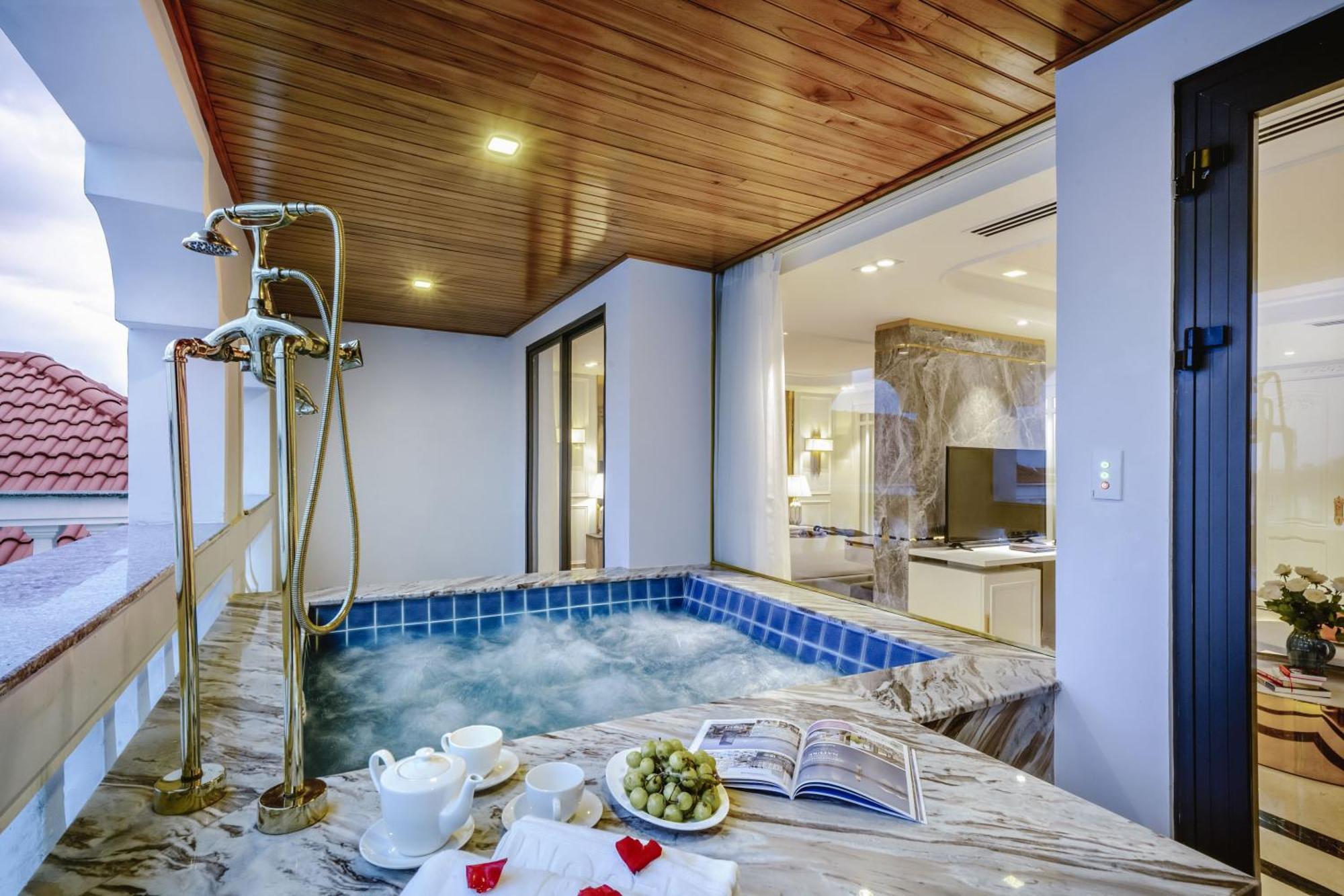 Le Pavillon Hoi An Gallery Hotel & Spa Exterior photo